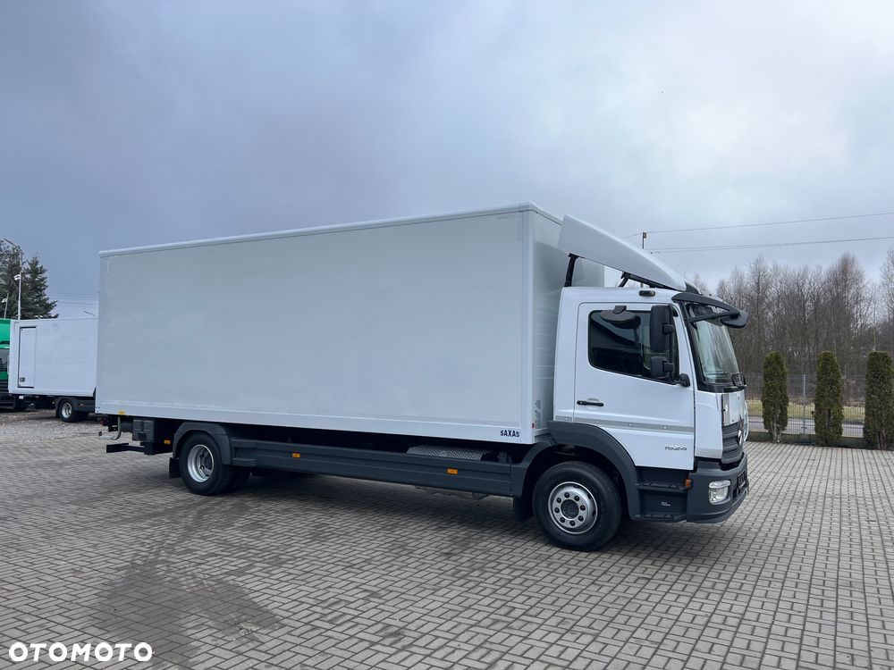 Mercedes-Benz ATEGO - 10