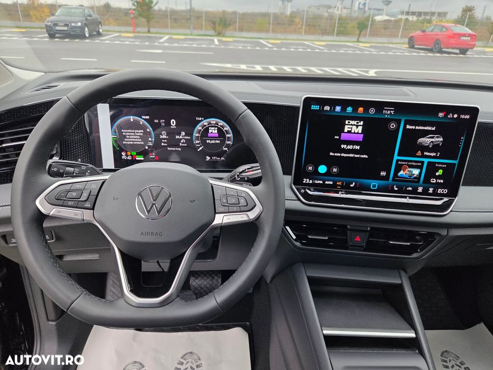 Volkswagen Tiguan - 11