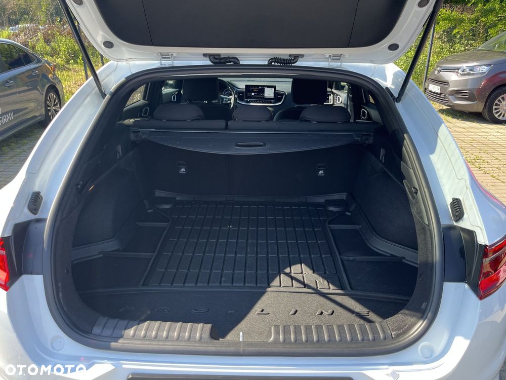 Kia ProCeed 1.5 T-GDI GT Line - 16