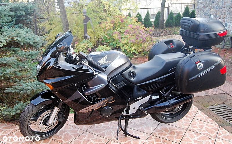 Honda CBR - 1