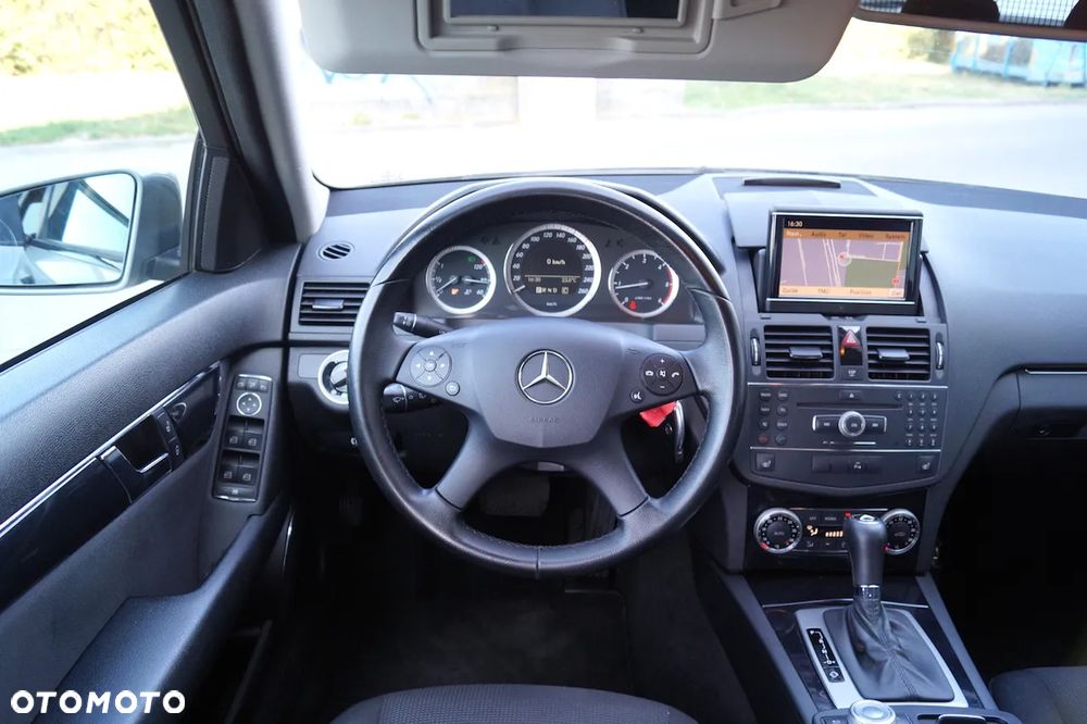 Mercedes-Benz Klasa C - 23