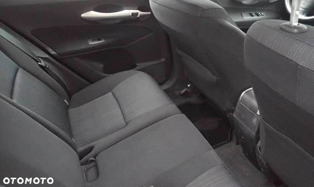 Toyota Auris 1.4 VVT-i Sol - 21