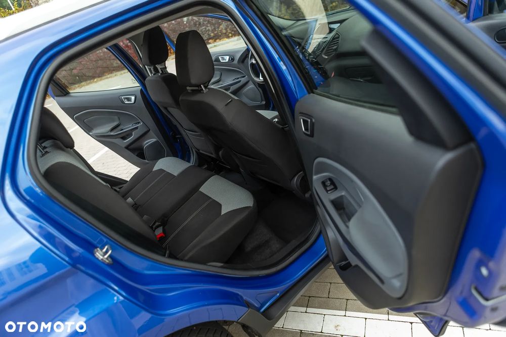 Ford EcoSport - 36