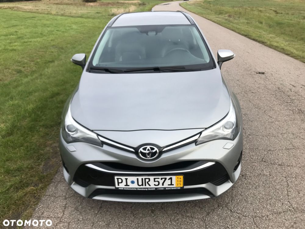 Toyota Avensis - 5