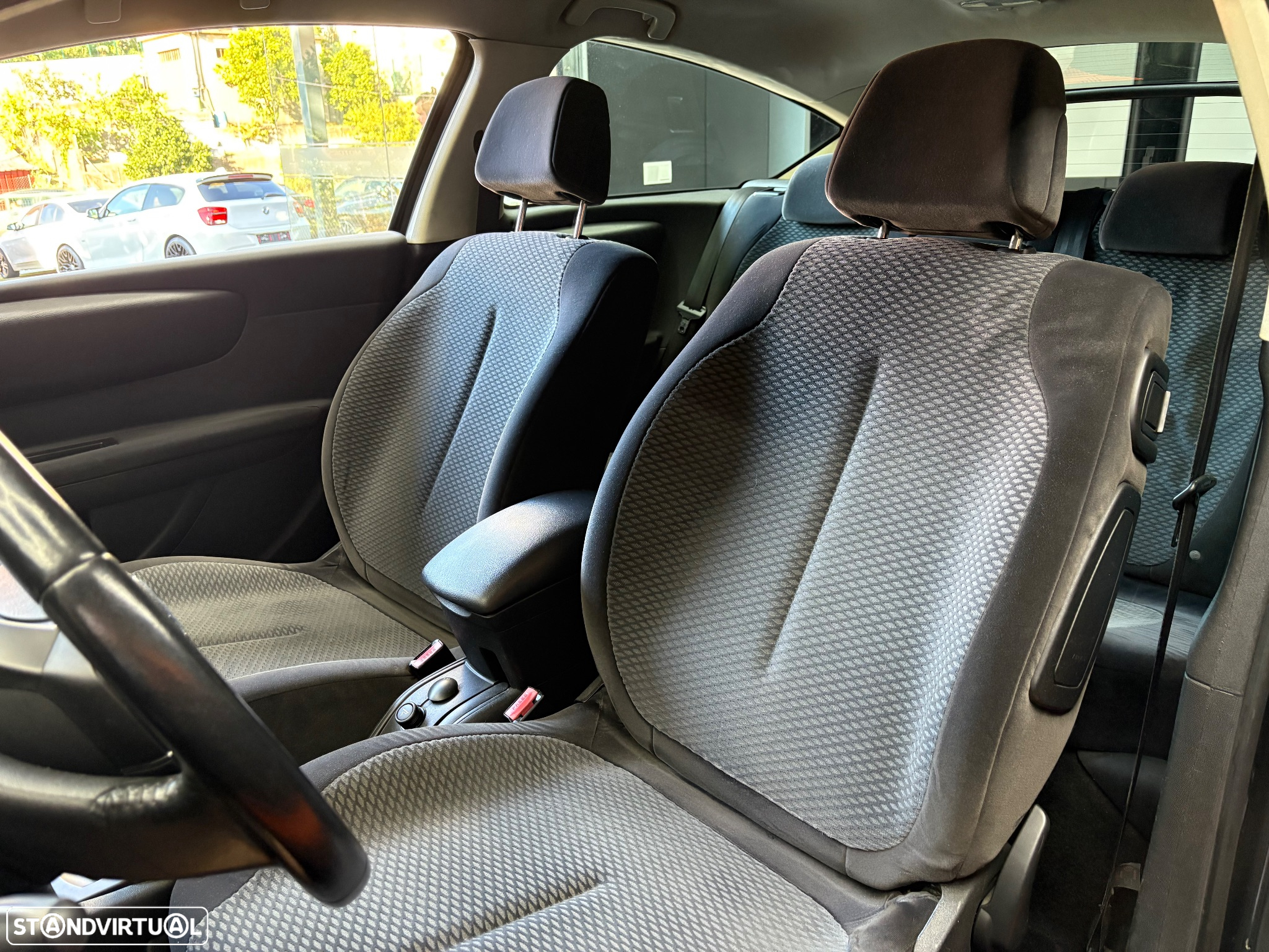 Citroën C4 Coupé 1.6 HDi VTR Pack Airdream - 12