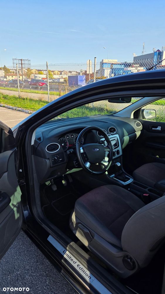 2007 Ford Focus, photograph 6
