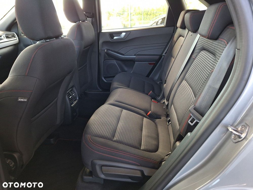 Ford Kuga 2.5 FHEV FWD ST-Line - 13