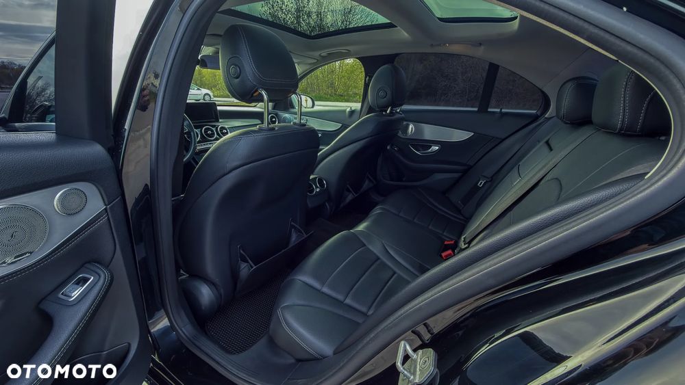 Mercedes-Benz Klasa C 300 7G-TRONIC Avantgarde - 11