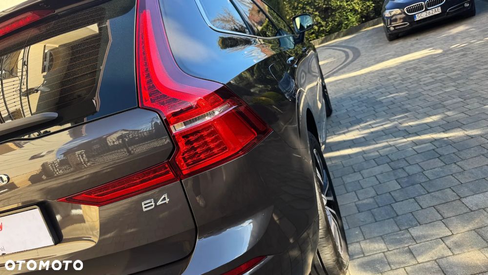 Volvo XC 60 B4 D Geartronic Momentum Pro - 11