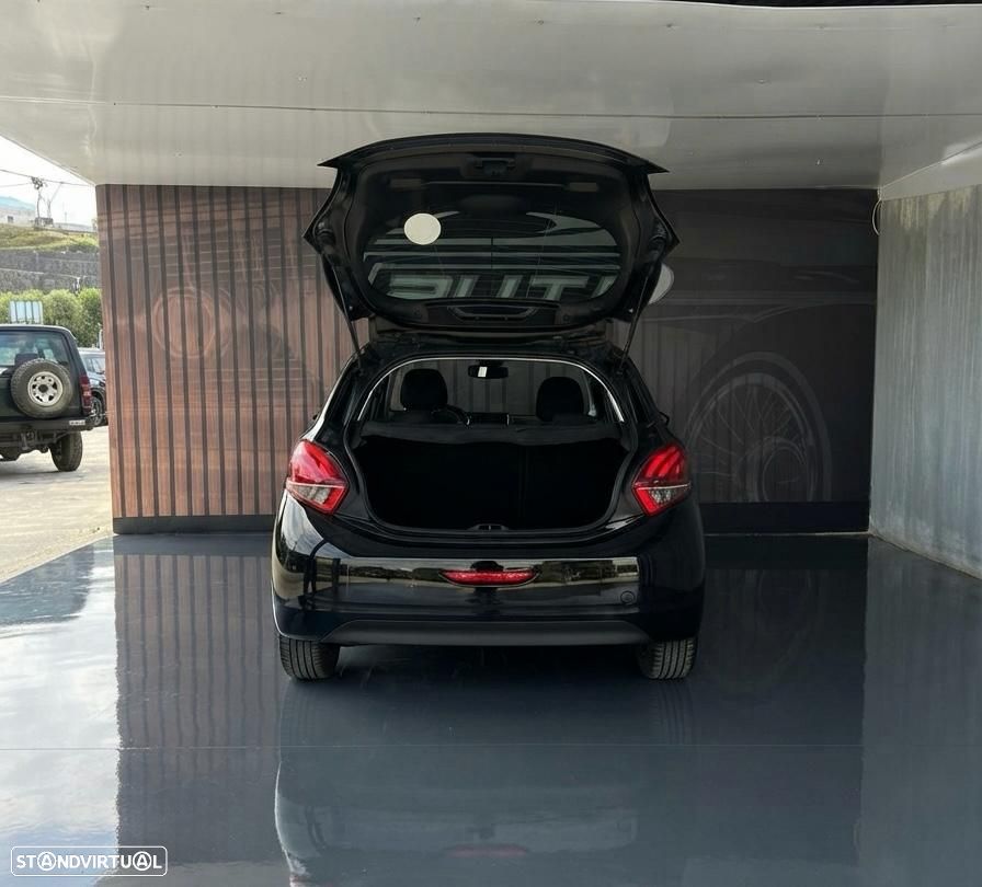 Peugeot 208 1.2 VTi Active - 11