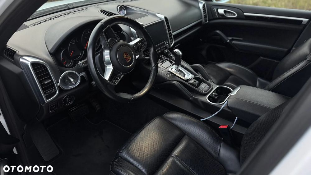 Porsche Cayenne Platinum Edition - 9