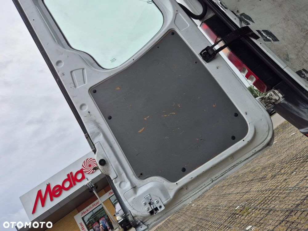 Mercedes-Benz Sprinter - 17
