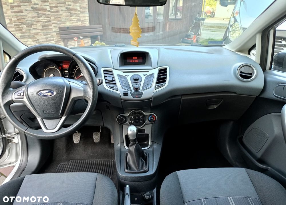 Ford Fiesta 1.25 Ambiente - 8