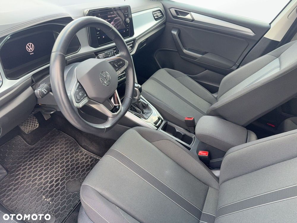 Volkswagen T-Roc - 10