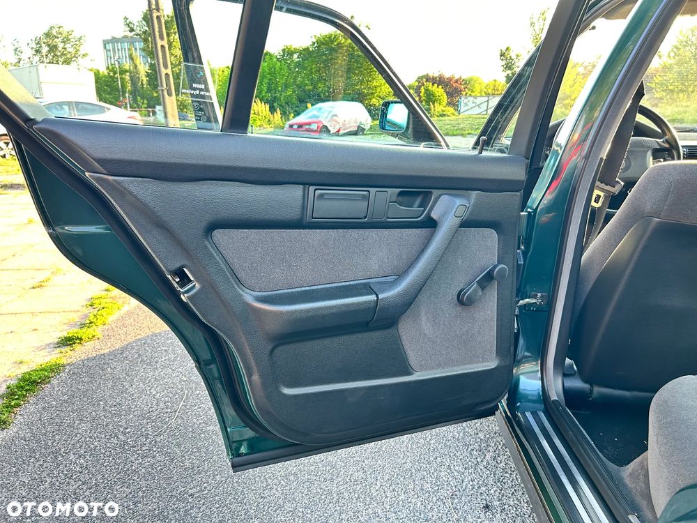 BMW Seria 5 - 33