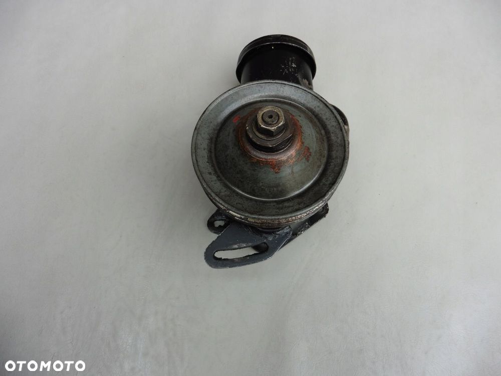 Pompa wspomagania Mercedes W116 C107 R107 W109 D-Jet 3,5 4,5 V8 - 2