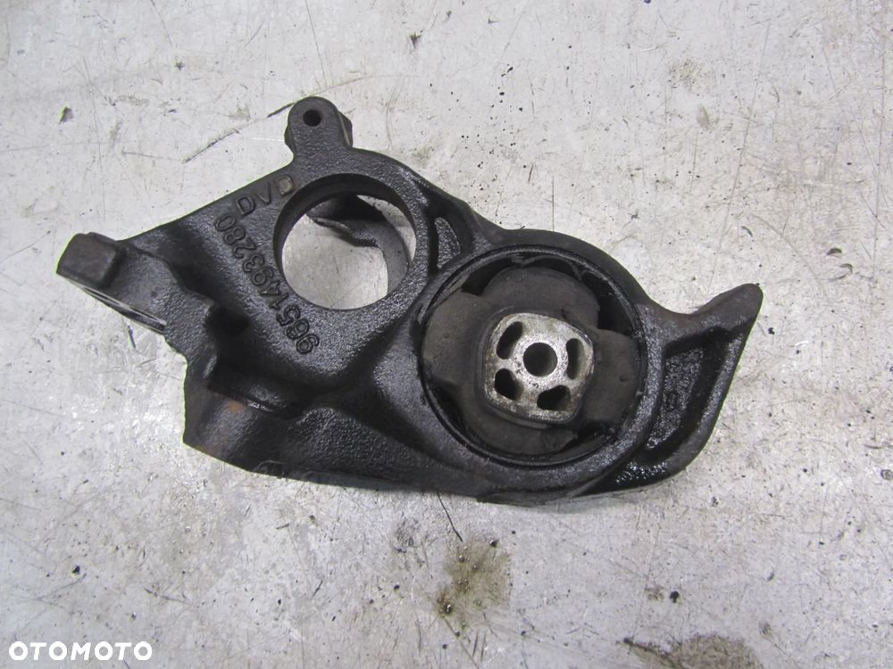 citroen berlingo-partner 1.6 hdi 08->podpora półosi 9651493280 - 2