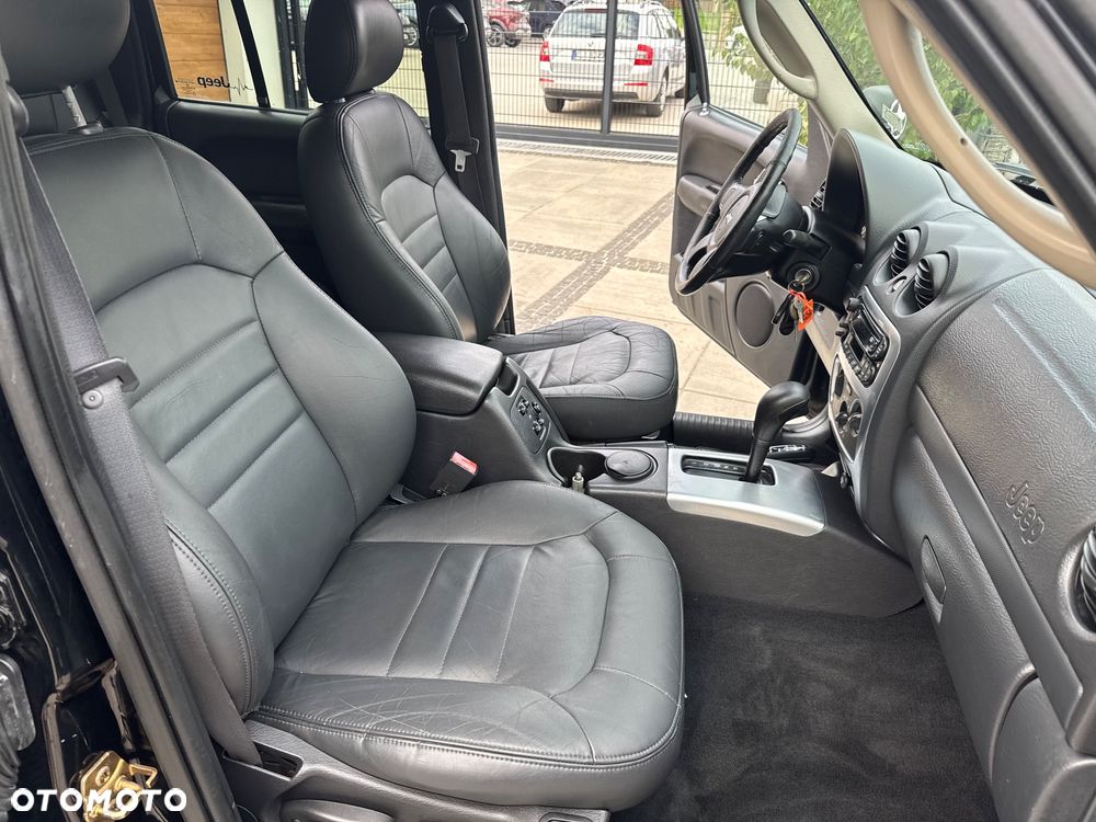 Jeep Cherokee 3.7 Limited - 24