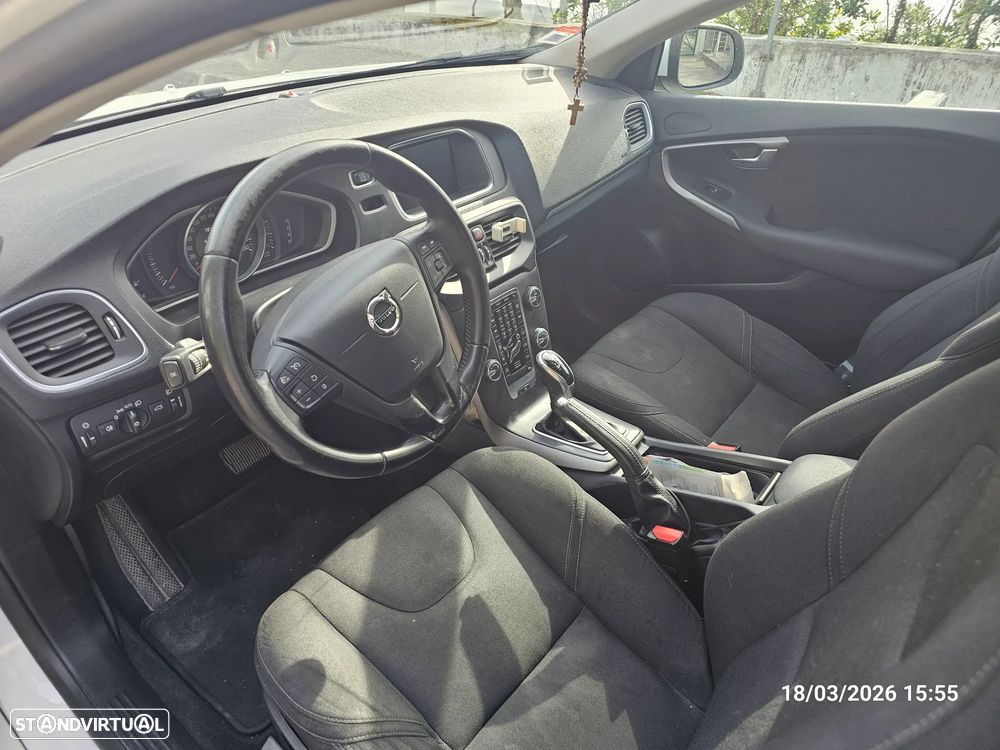 Volvo V40 2.0 D2 Kinetic Geartronic - 6