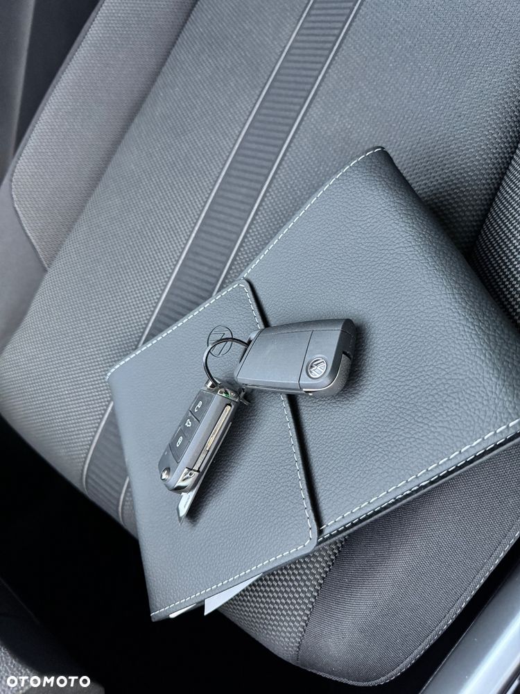 Volkswagen T-Roc - 39