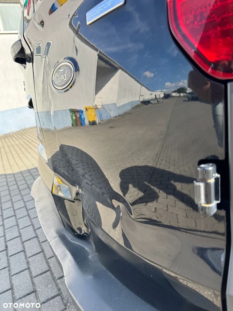 Ford Courier - 7