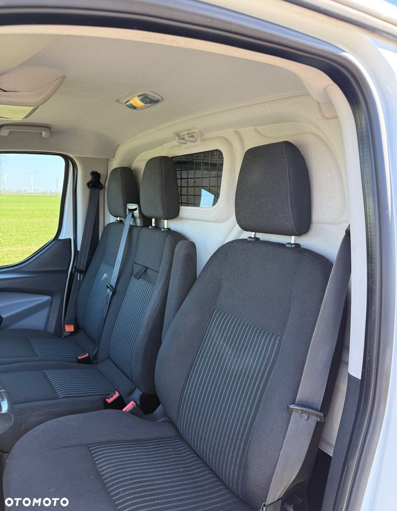 Ford Transit Custom - 23