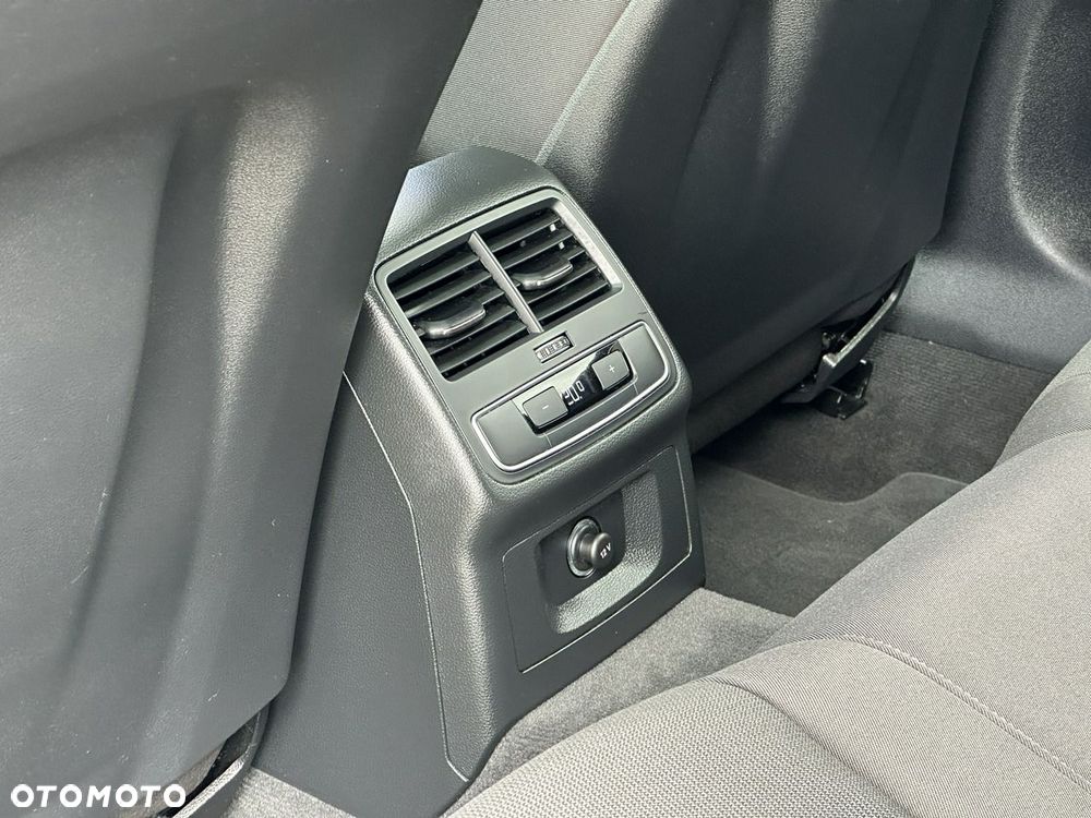 Audi A4 Avant 40 TDI quattro S tronic - 16
