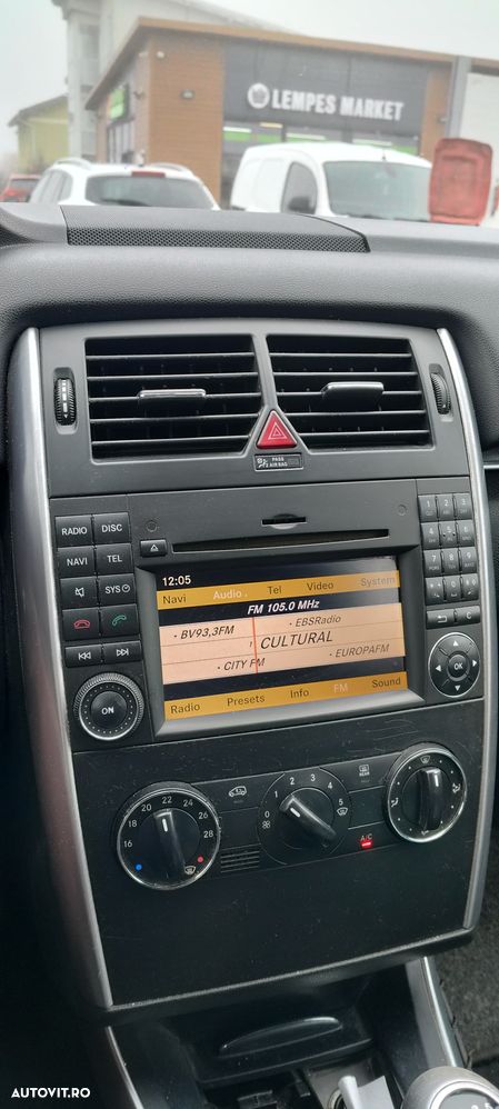 Mercedes-Benz EQB - 6