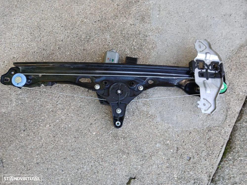 Kit reparação elevador vidro  Nissan Pulsar C13 2012- - 2