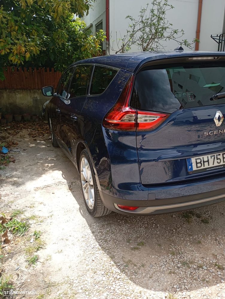 Renault Grand Scénic - 8