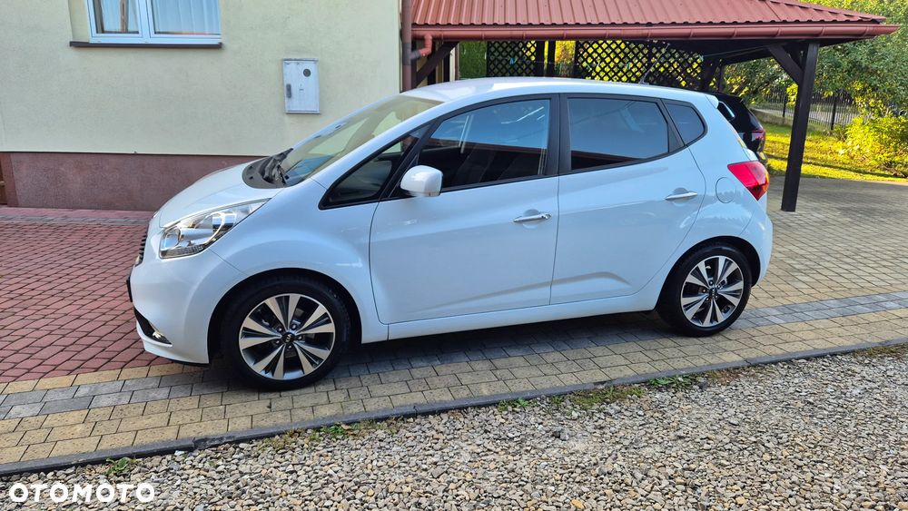 Kia Venga - 9