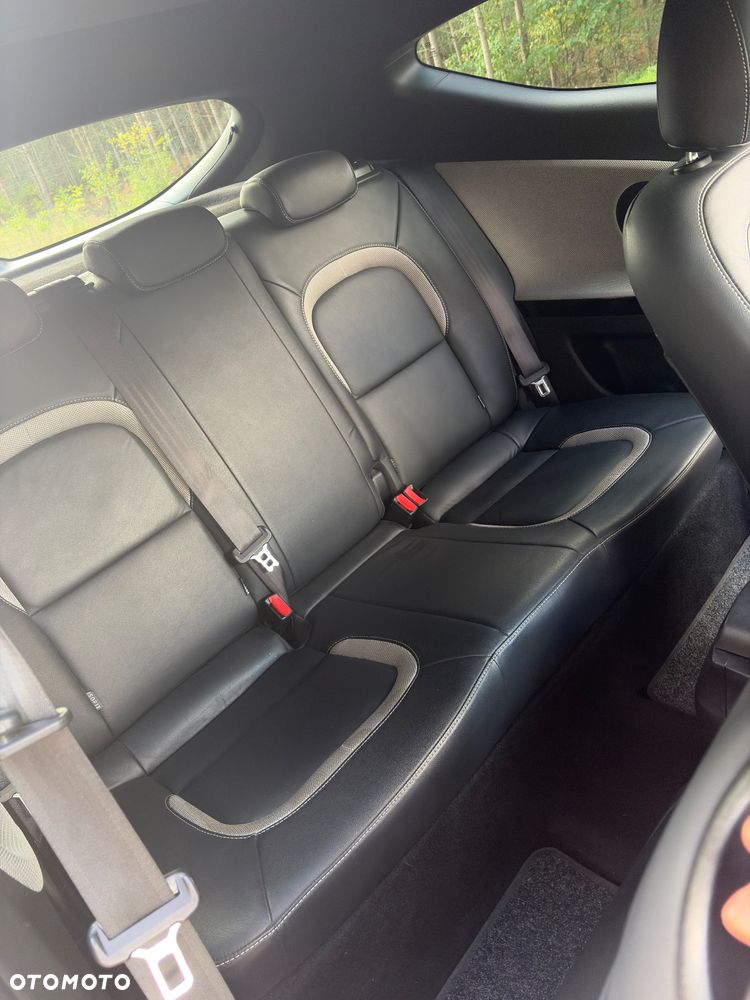 Kia Ceed - 27