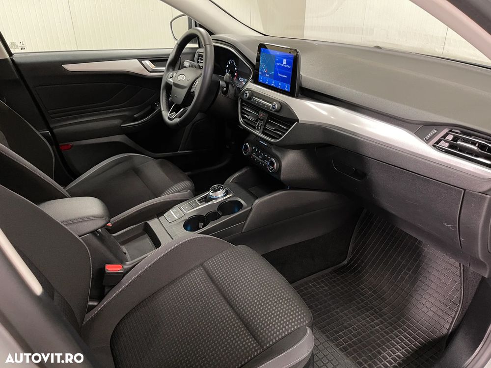 Ford Focus 1.0 EcoBoost Trend Edition - 11
