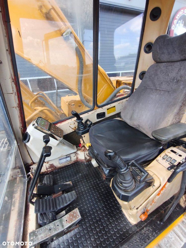 Caterpillar 330L - 10