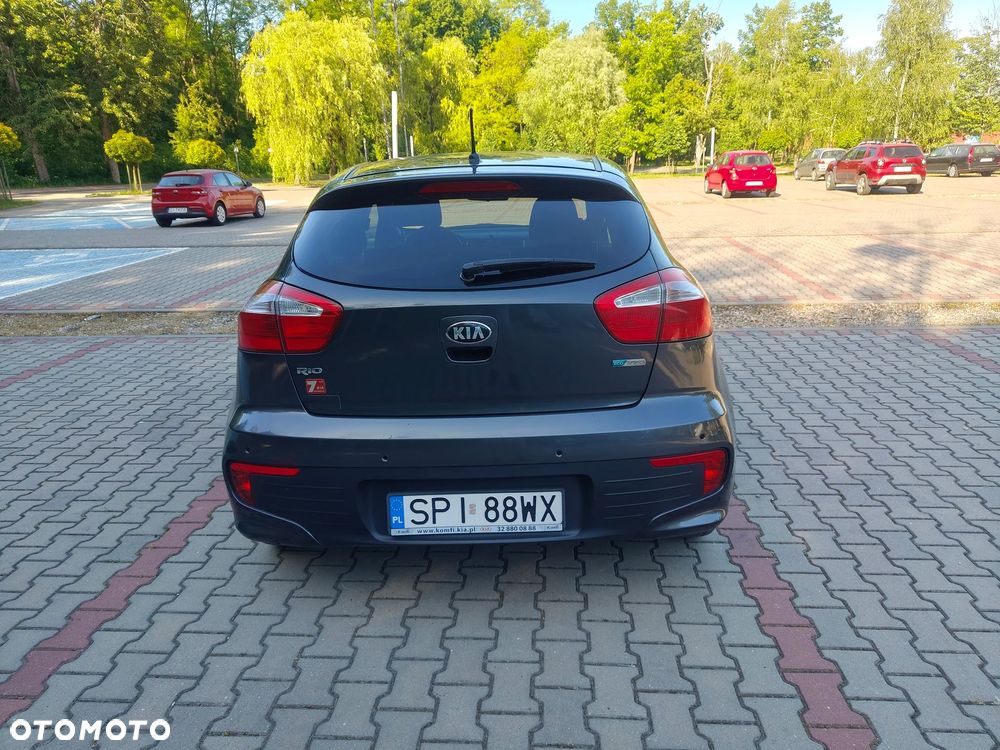 Kia Rio 1.2 Business Line - 4