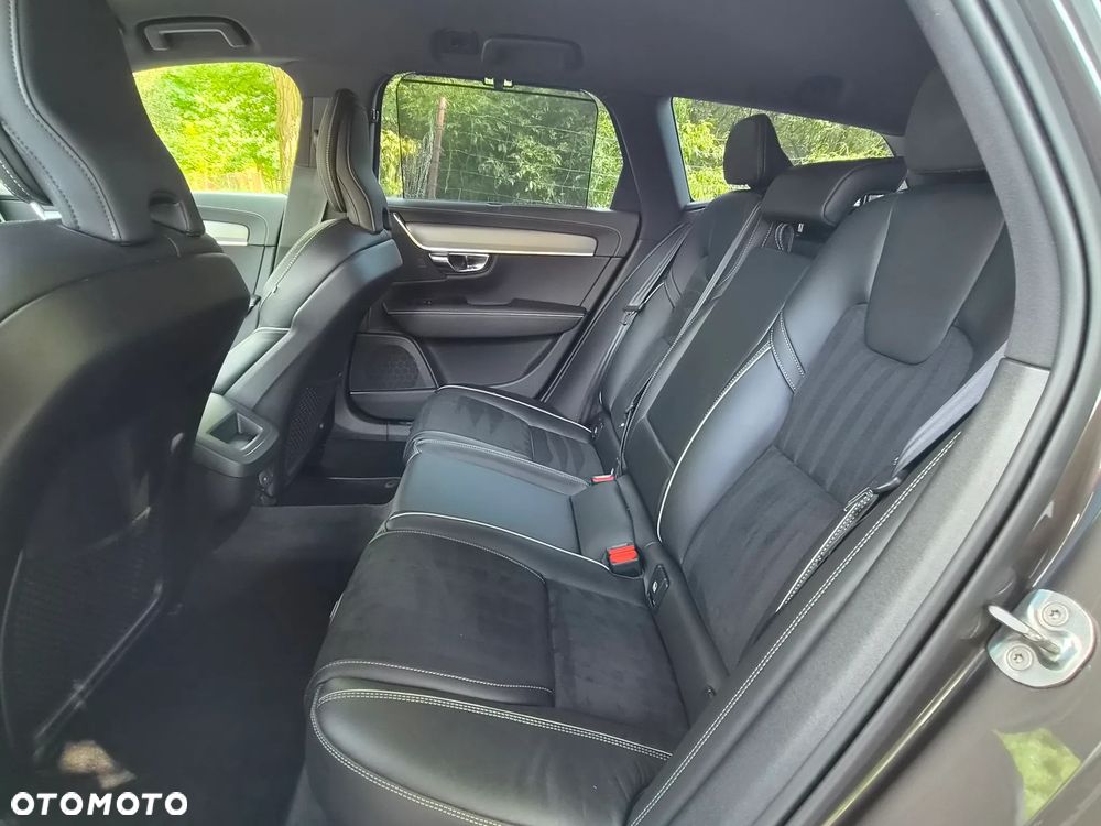 Volvo V90 B4 D AWD R-Design - 22