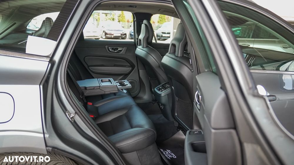 Volvo XC 60 D4 AWD Geartronic Inscription - 30