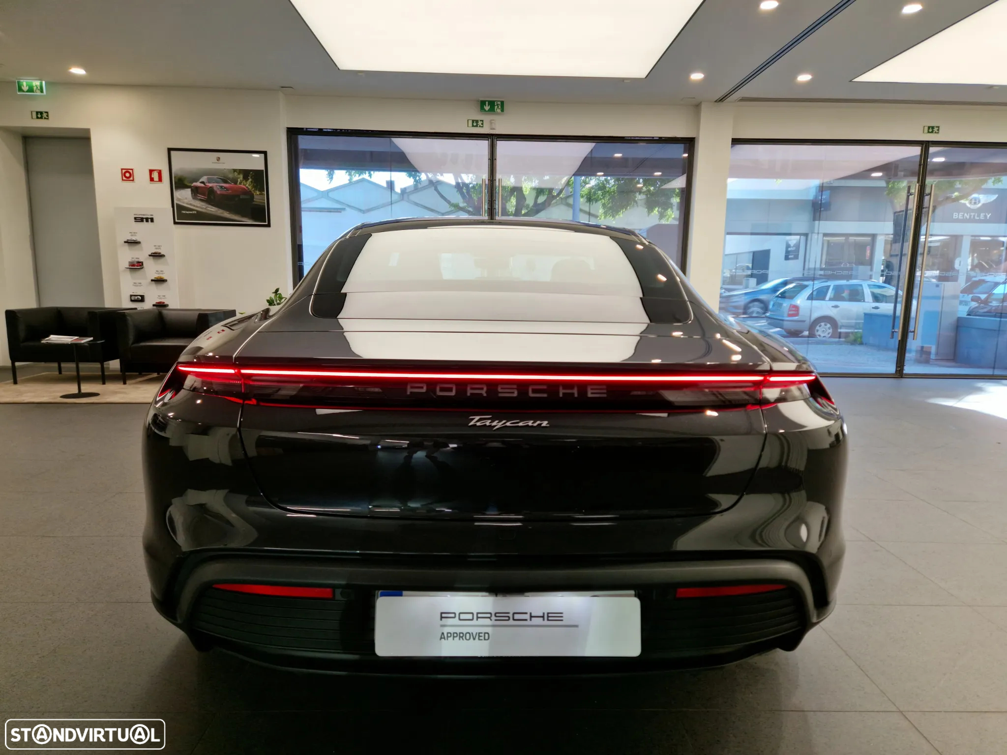 Porsche Taycan Standard - 5