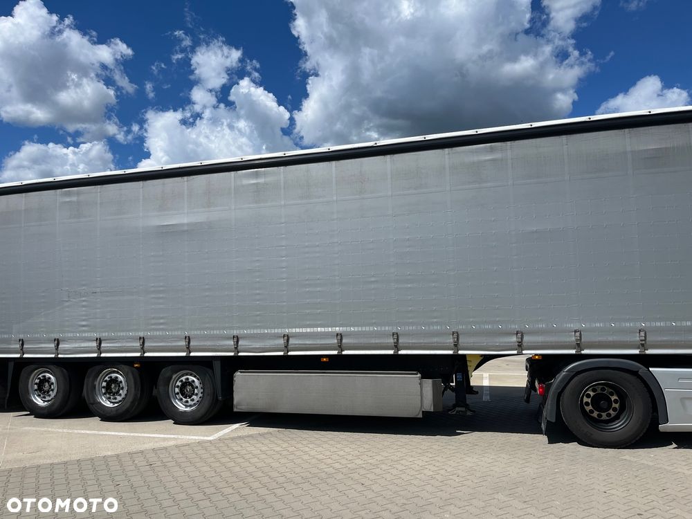 Schmitz Cargobull SCB - 7