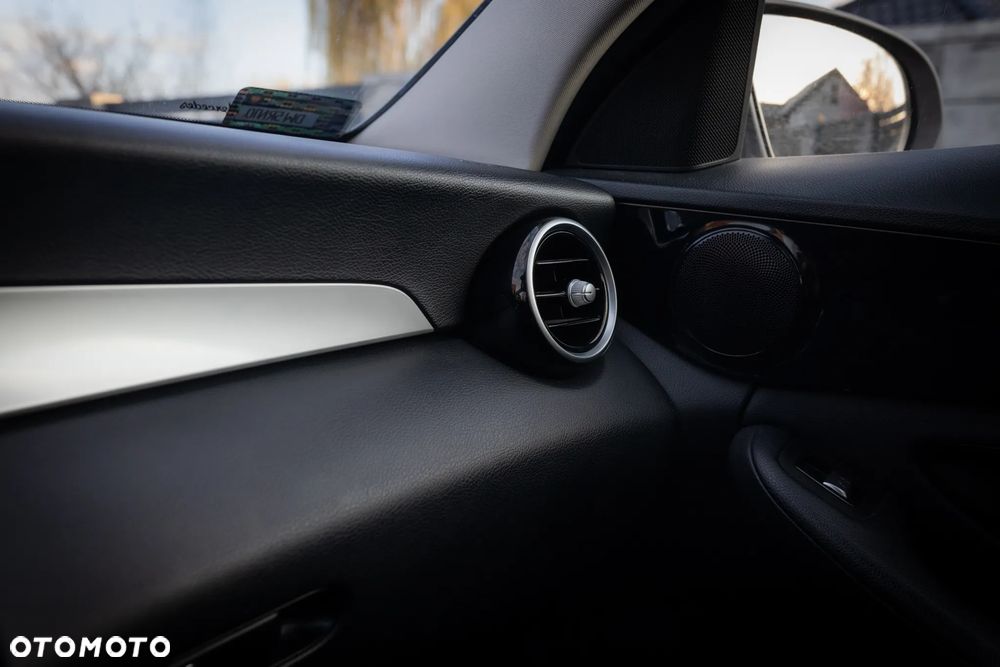 Mercedes-Benz Klasa C 160 9G-TRONIC - 26