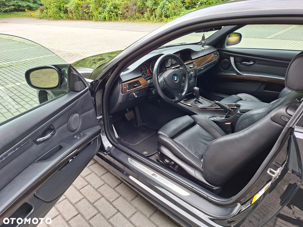 BMW Seria 3 335i M Sport Edition - 13
