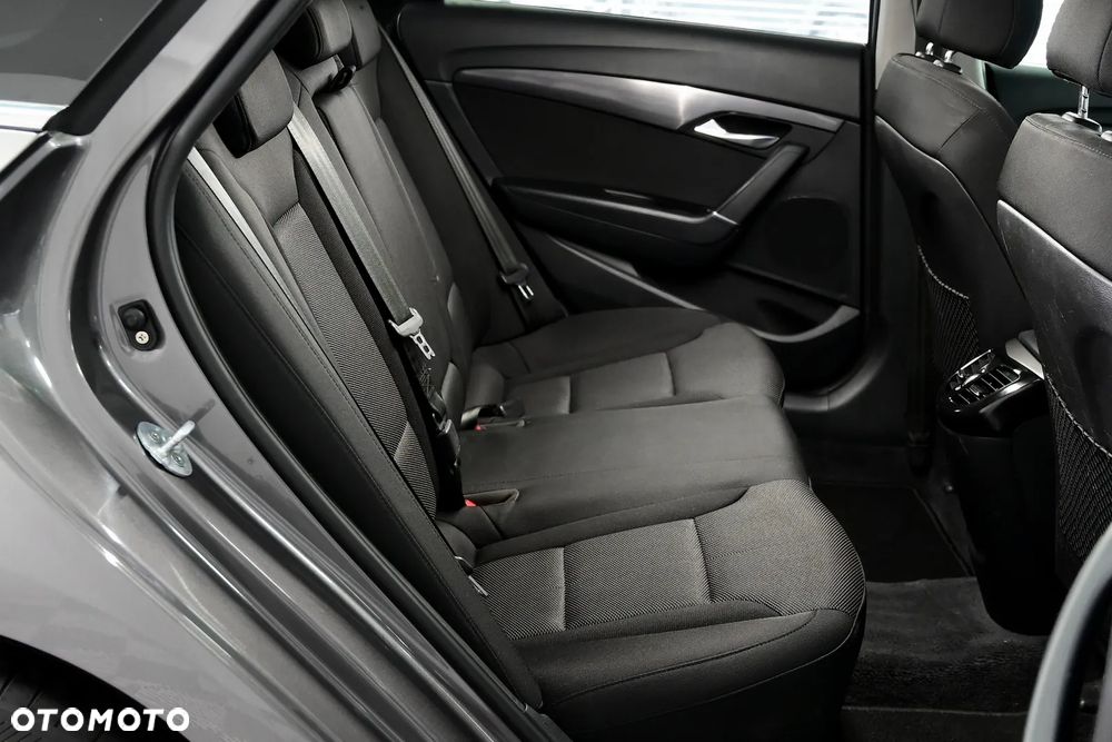 Hyundai i40 Kombi blue 1.6 Space - 22