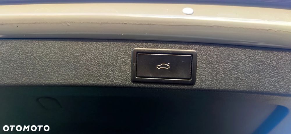 Skoda Octavia 2.0 TDI DSG RS - 16