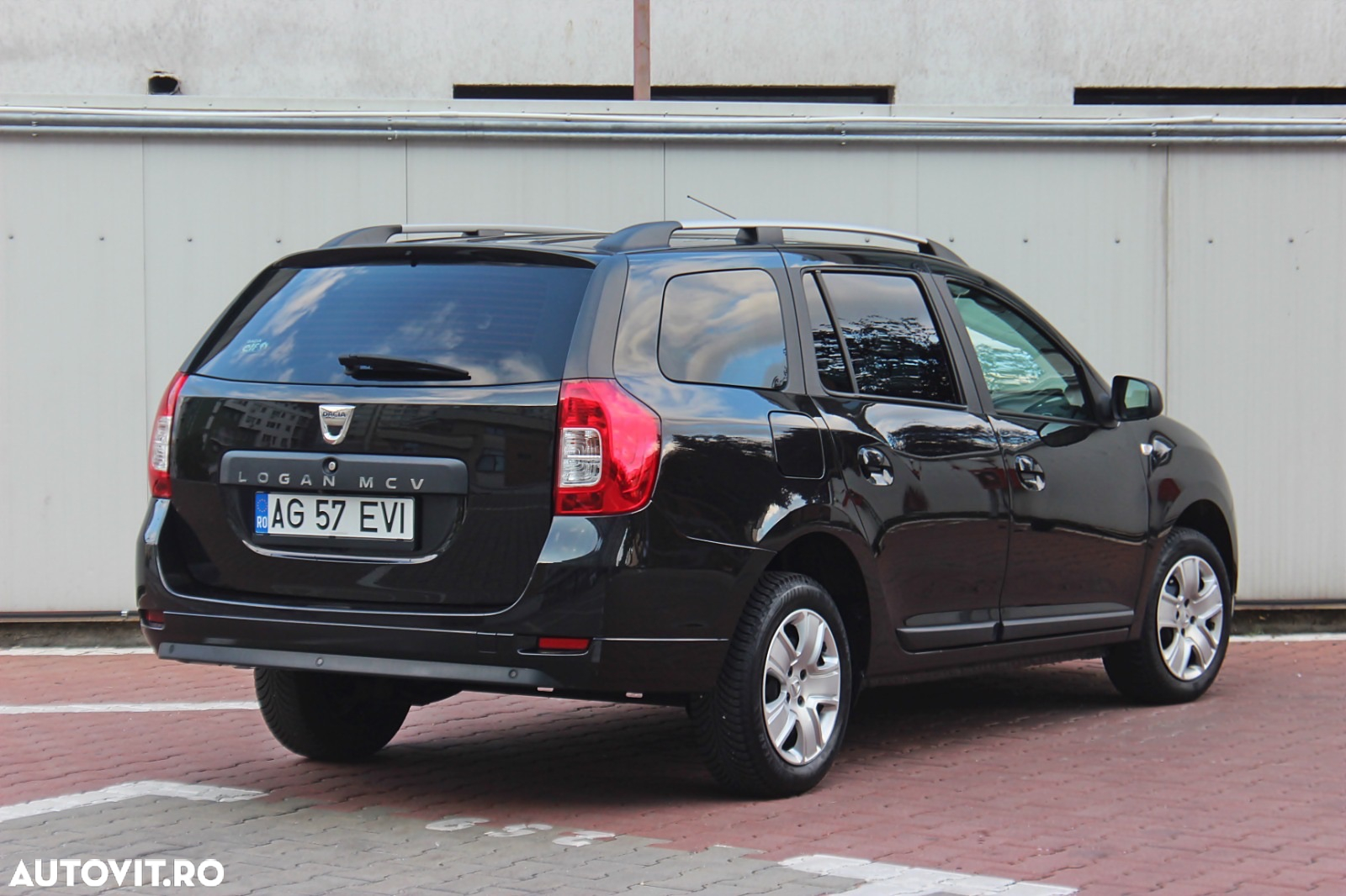 Dacia Logan - 3