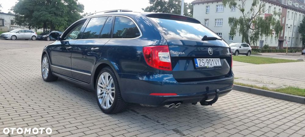 Skoda Superb 2.0 TDI Elegance - 4