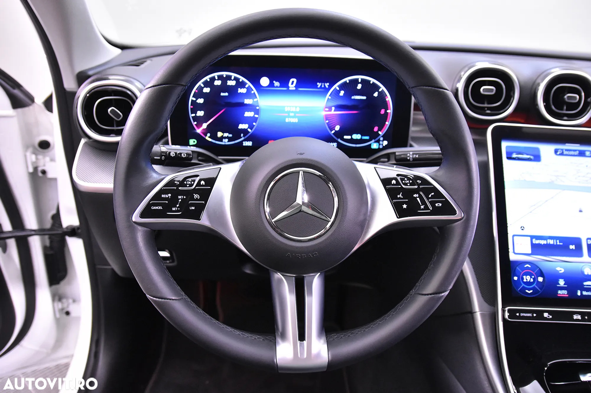 Mercedes-Benz C 220 d 4Matic T 9G-TRONIC - 17