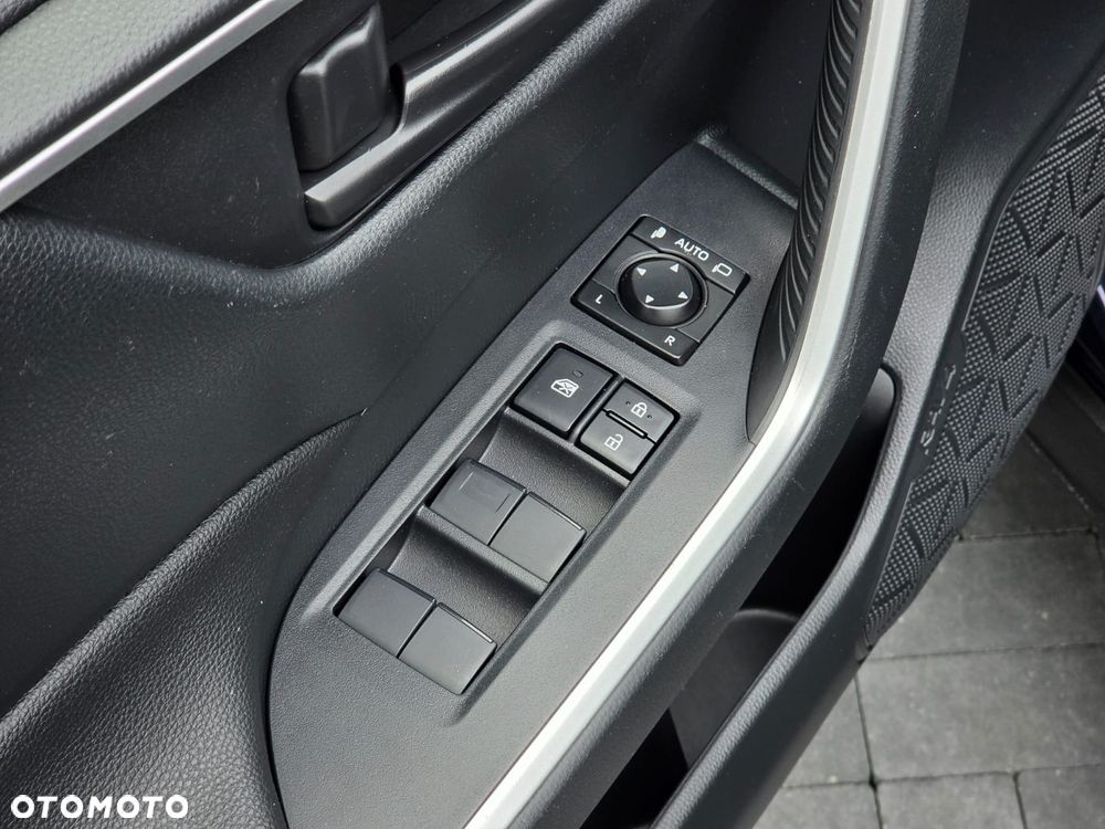 Toyota RAV4 Hybrid Premium 4x2 - 26