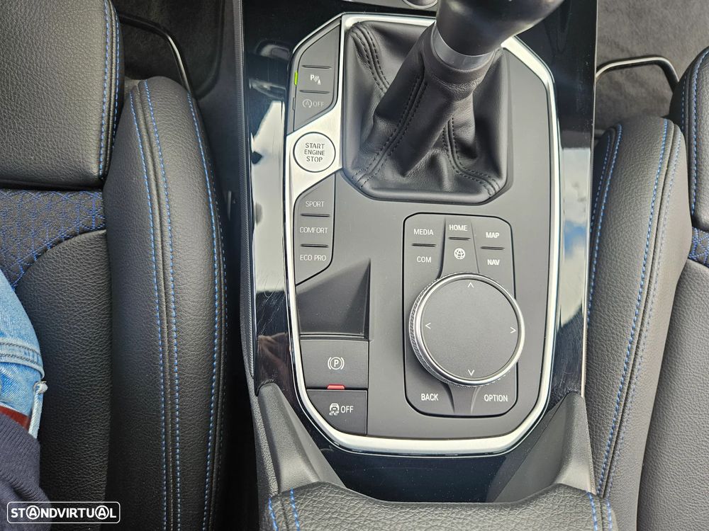 BMW 116 d Pack Desportivo M - 36