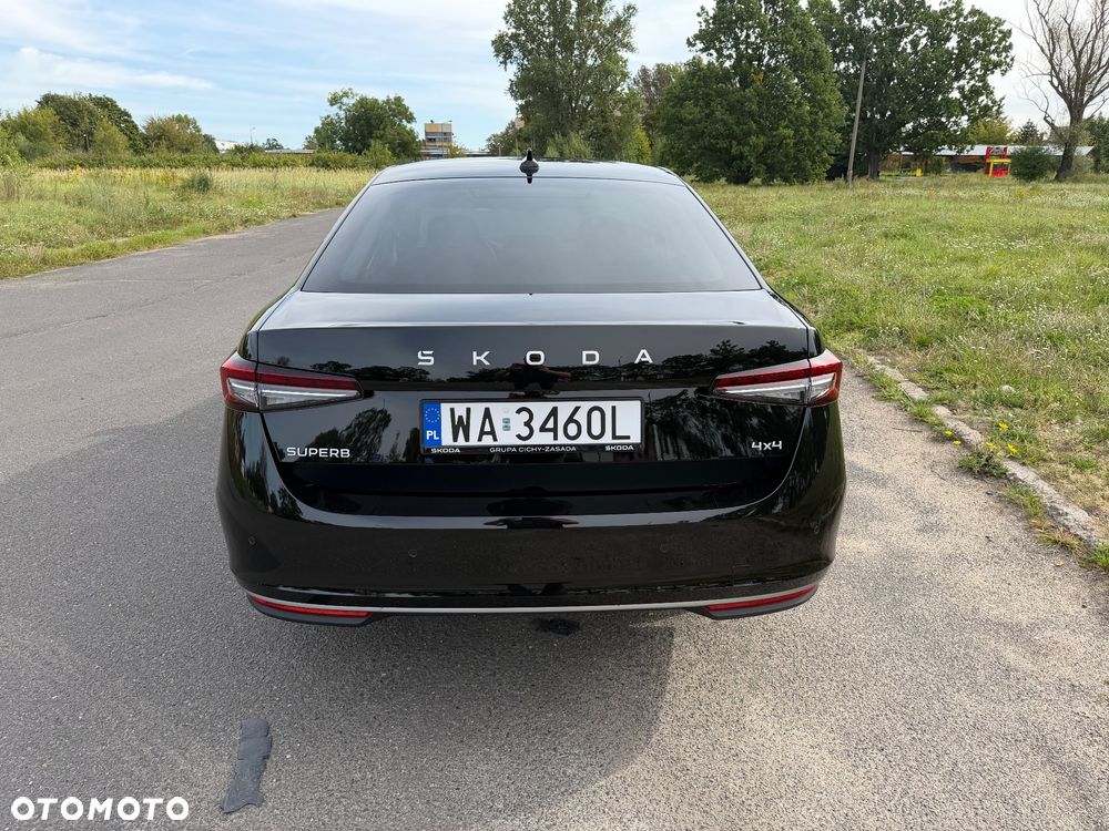 Skoda Superb 2.0 TDI SCR 4x4 L&K DSG - 11