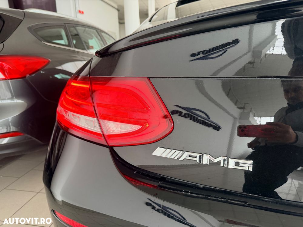Mercedes-Benz C 180 9G-TRONIC AMG Line - 36